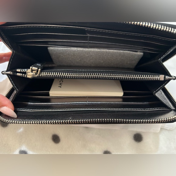 Givenchy Black Wallet - Picture 2 of 4